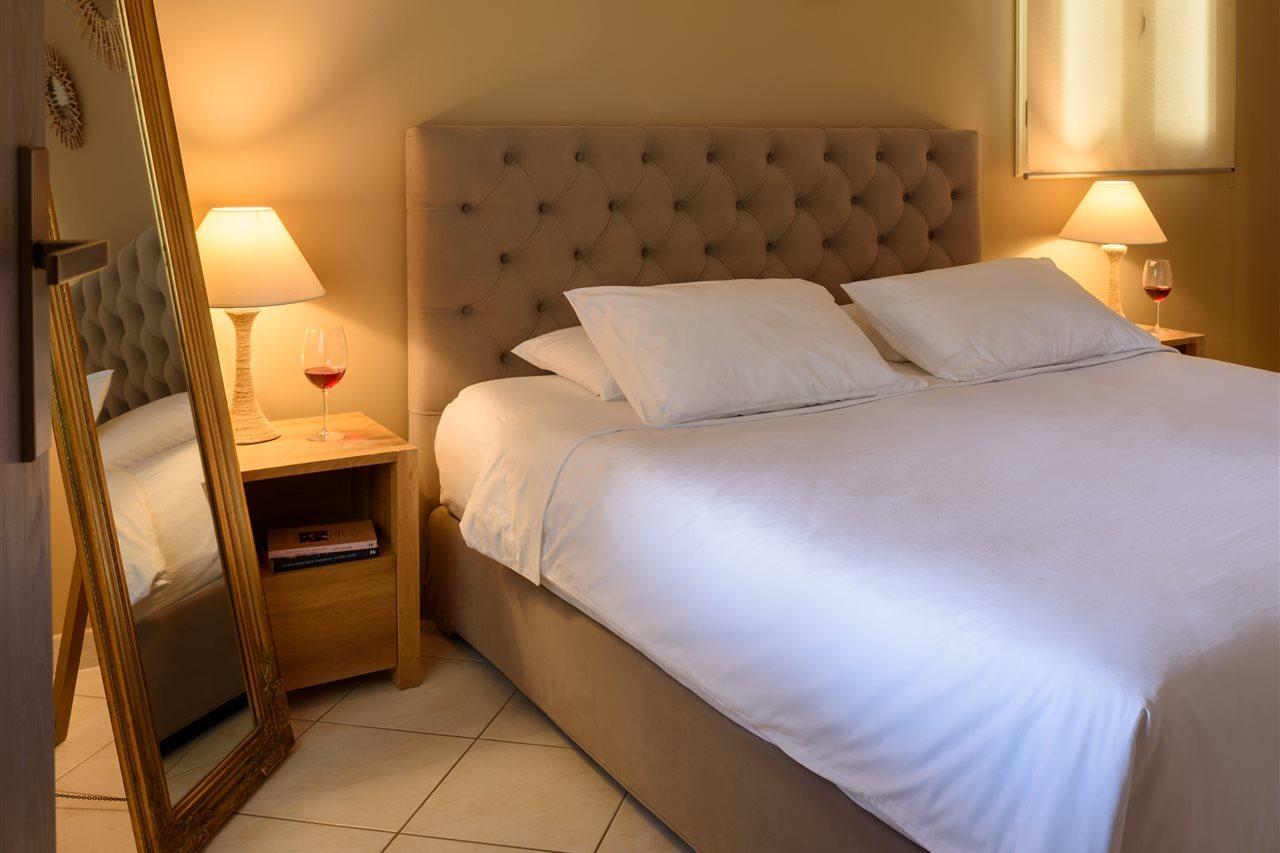 Suite Home Santorini Fira  Bagian luar foto