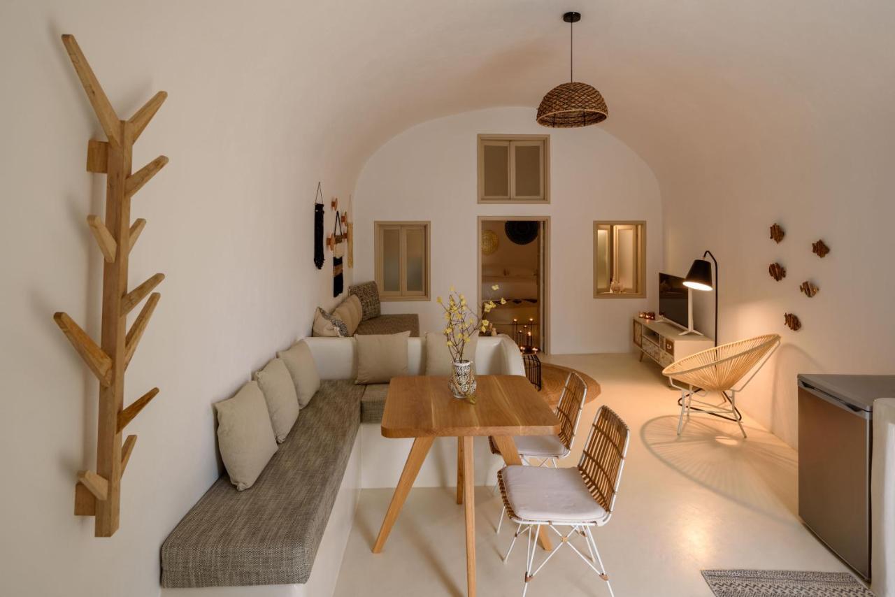 Suite Home Santorini Fira  Bagian luar foto