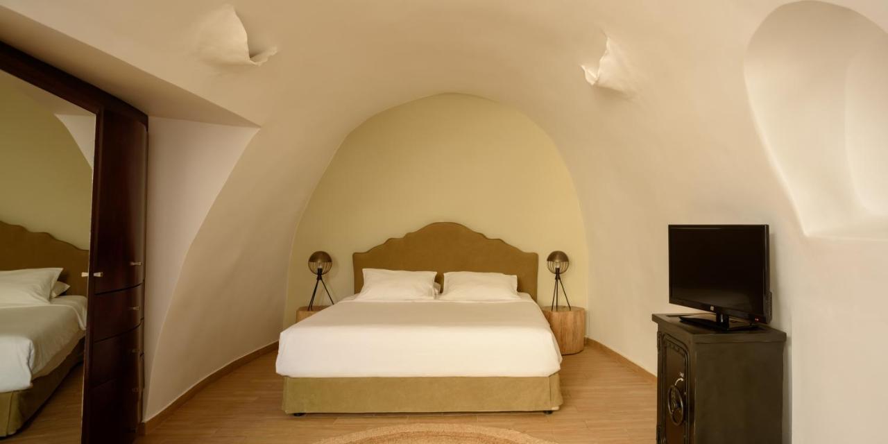 Suite Home Santorini Fira  Bagian luar foto