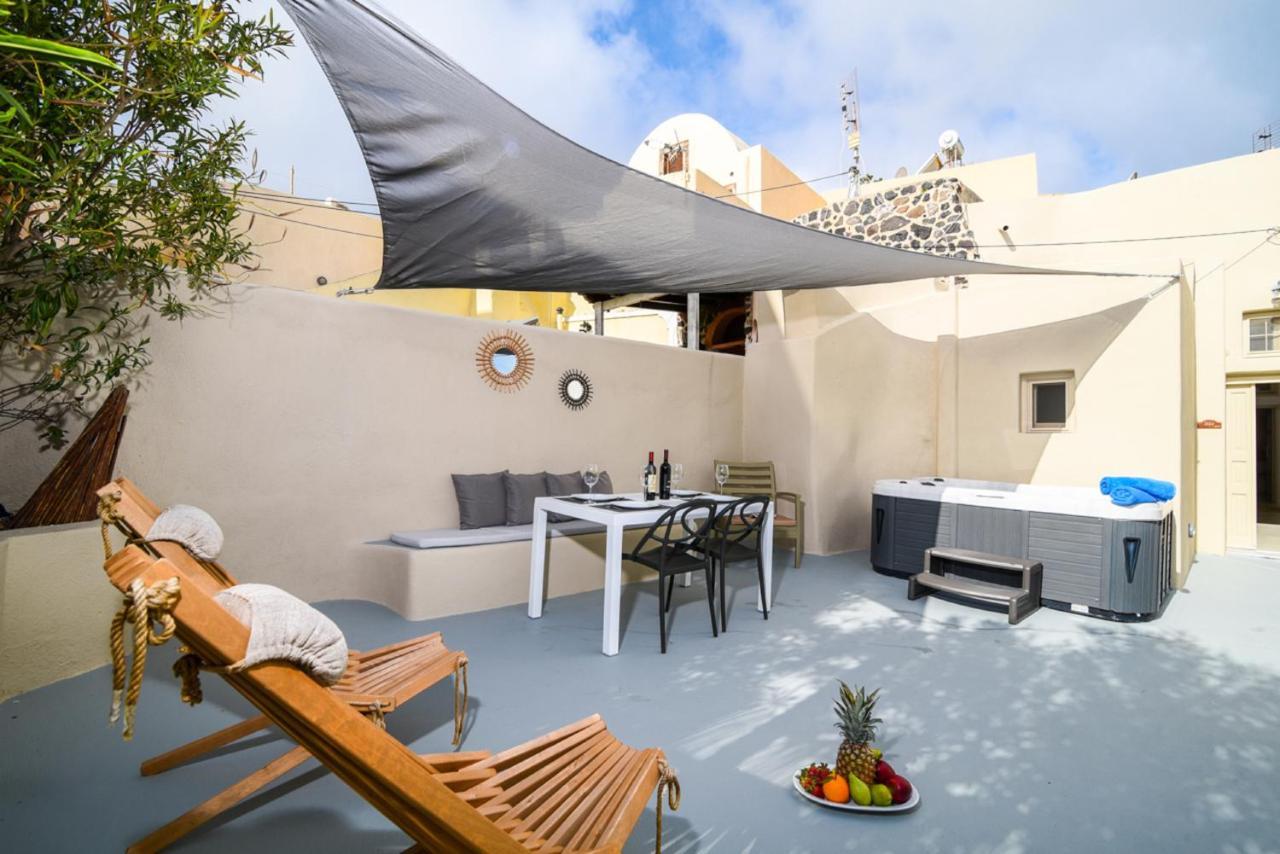 Suite Home Santorini Fira  Bagian luar foto