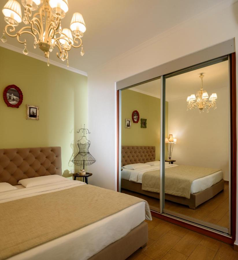 Suite Home Santorini Fira  Bagian luar foto