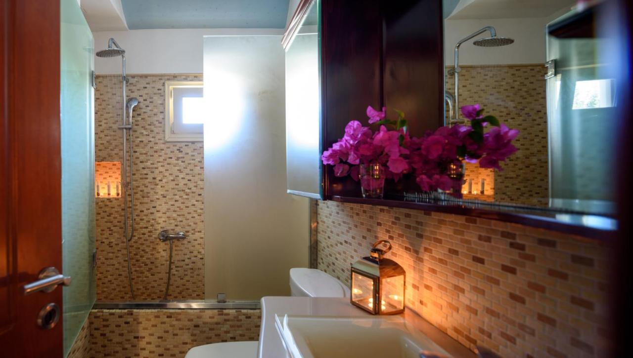Suite Home Santorini Fira  Bagian luar foto