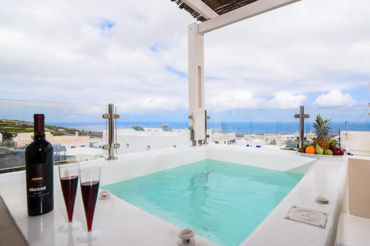 Suite Home Santorini Fira  Bagian luar foto